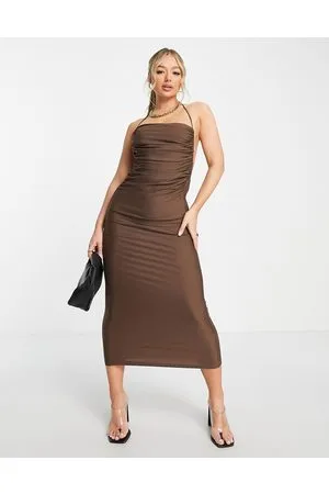 Rare Fashion London - Vestito midi sinuoso scollato sul retro color cioccolato