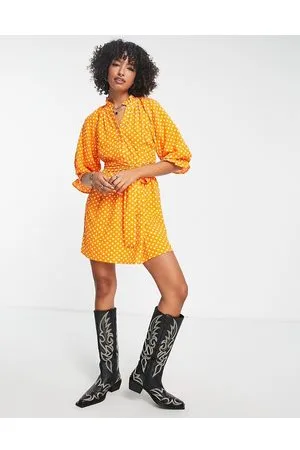 VERO MODA Vestito corto con scollo a V e polsini arricciati a maniche lunghe