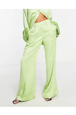 Pretty Lavish Pantaloni verdi in coordinato