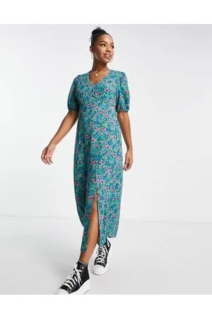 New Look Vestito midi a fiori con maniche a sbuffo e spacco laterale