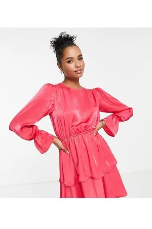 Flounce London Vestito corto a balze in raso rosa vivace