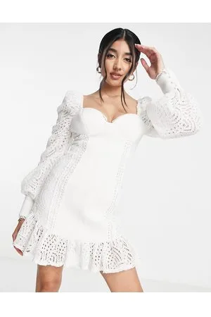 ASOS Vestito corto color avorio con fondo peplo, coppe e maniche in pizzo