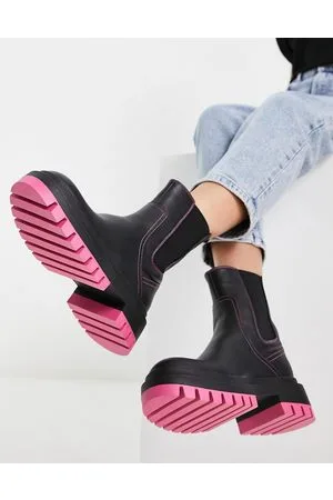 London Rebel Stivaletti Chelsea neri con suola rosa
