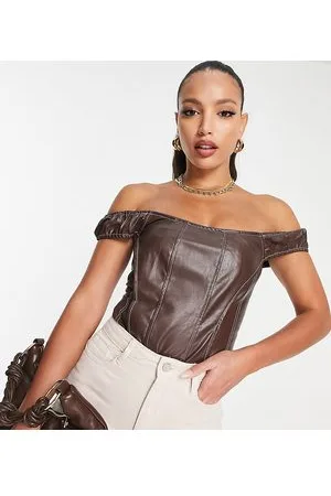 Missguided Body in pelle sintetica con cuciture a contrasto