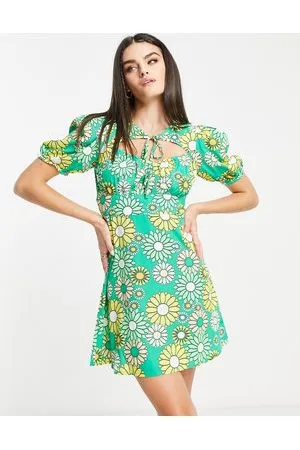 VERO MODA Vestito corto allacciato al collo a fiori rétro con scollo a cuore