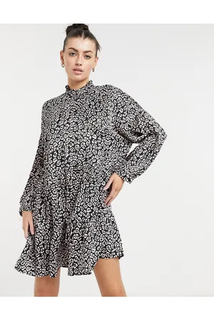 VERO MODA Vestito grembiule corto accollato nero con stampa animalier