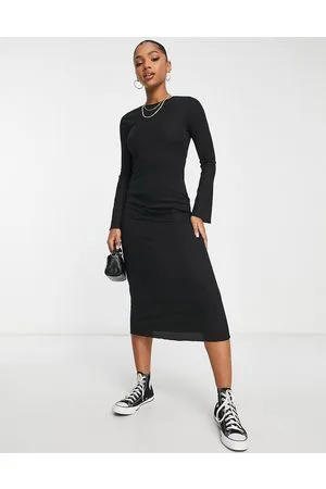 New Look Vestito midi a coste con maniche svasate e fondo ondulato