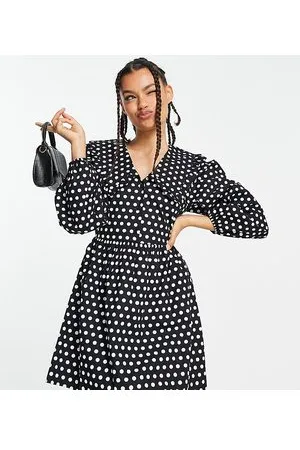 Miss Selfridge Petite - Vestito corto a pois con colletto