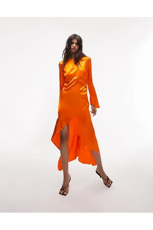Topshop Vestito midi in raso asimmetrico con taglio