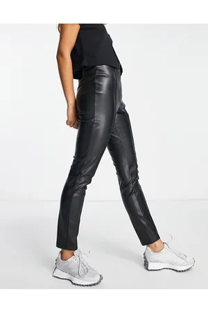 ASOS Pantaloni a sigaretta elasticizzati in pelle sintetica neri