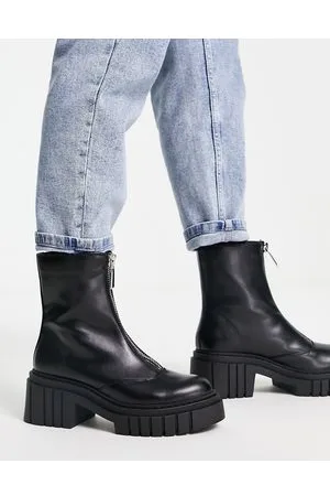 Stradivarius Stivaletti neri con suola spessa e zip sul davanti