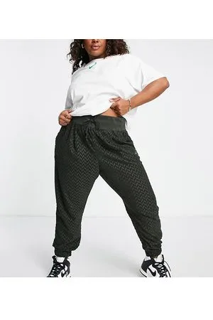 Nike Plus - Everyday Modern - Joggers a vita alta in pile