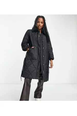 QED London Cappotto trapuntato a rombi allacciato in vita