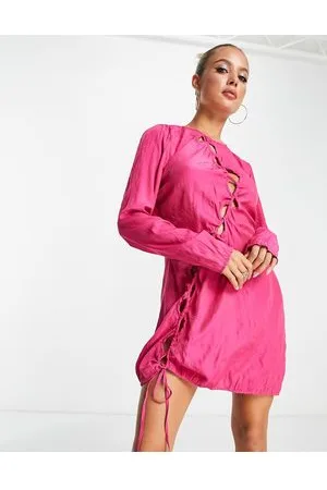 NA-KD Vestito corto con cut-out