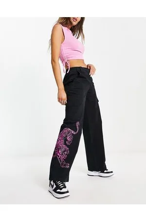 ASOS Pantaloni cargo neri con ricamo di tigre