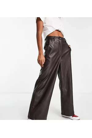 New Look Pantaloni a fondo ampio in pelle sintetica marroni
