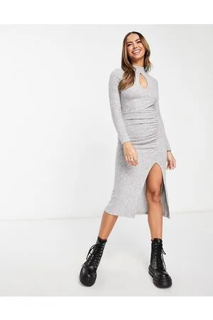 Bershka Vestito midi arricciato con cut-out