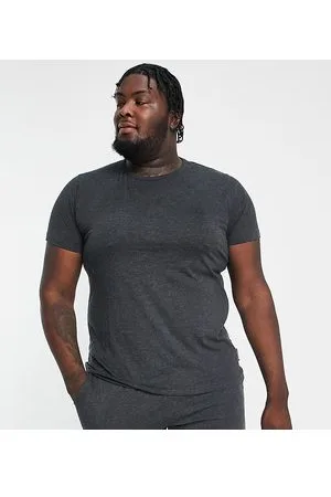 French Connection Plus - Completo da casa antracite composto da T-shirt e pantaloncini