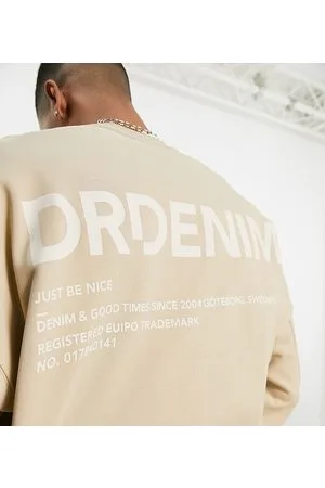 Dr Denim In esclusiva per ASOS - - Justus - Felpa beige con stampa sulla schiena