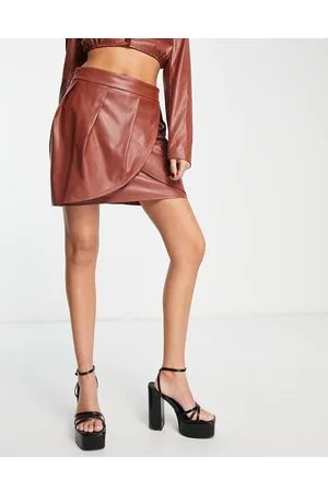 REBELLIOUS FASHION Minigonna avvolgente in pelle sintetica cioccolato in coordinato