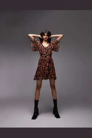 Topshop Vestito corto allacciato in vita con stampa a macchie di inchiostro