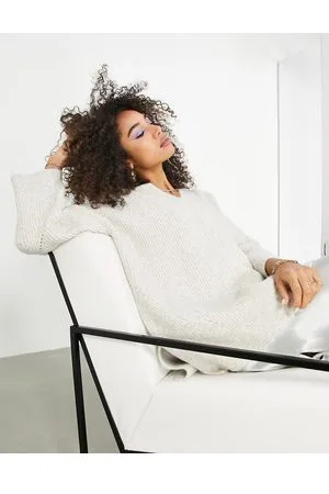 ASOS Maglione extra largo a coste scollo a V color grigio ciottolo