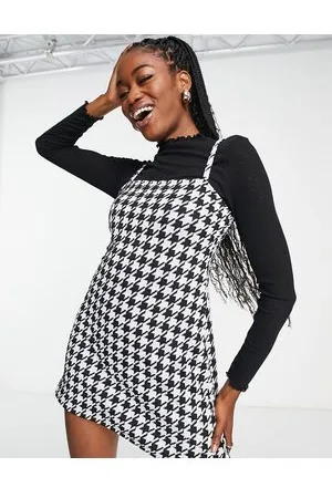 Miss Selfridge Vestito con spalline sottili 2 in 1 e bianco pied-de-poule