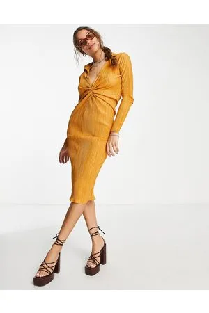 Missyempire Esclusiva - Vestito midi plissé a maniche lunghe e a portafoglio color cammello