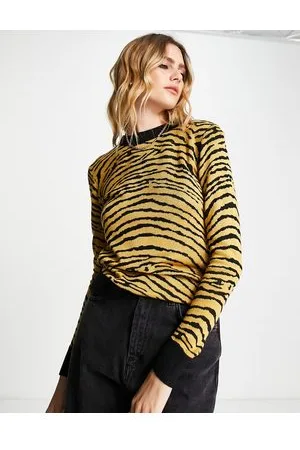 Gianni Feraud Maglione con stampa animalier e bordi a contrasto