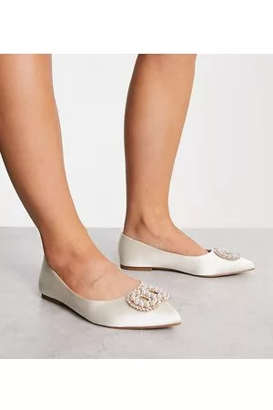 ASOS Lola - Ballerine a punta in raso color avorio a pianta larga decorate con perle sintetiche
