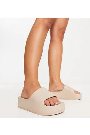 ASOS February - Sliders color pietra a pianta larga
