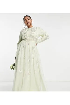 ASOS Curve - Vestito lungo da damigella a maniche lunghe con ricamo a fiori e perline color salvia