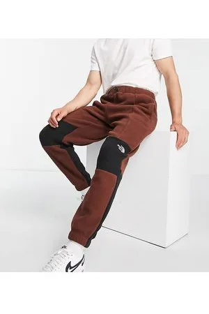 The North Face Shispare - Joggers in pile spesso quercia scuro - In esclusiva per ASOS