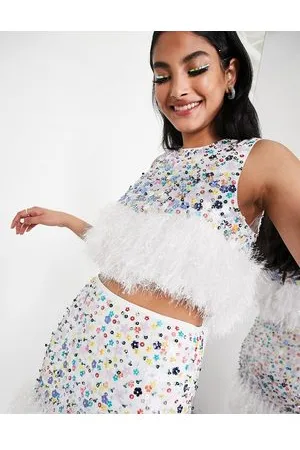 ASOS Crop top con paillettes a fiorellini e piume sintetiche sul fondo