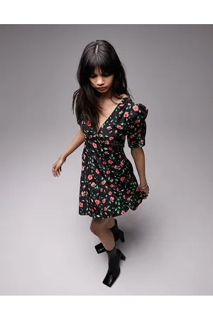 Topshop Bella - Vestito da giorno corto con stampa di rose rosse