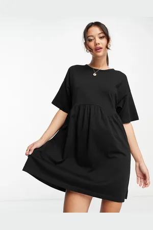 ASOS Vestito grembiule corto nero a maniche corte con cuciture a vista