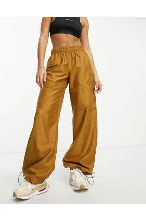 Nike Trend - Pantaloni cargo marrone birra
