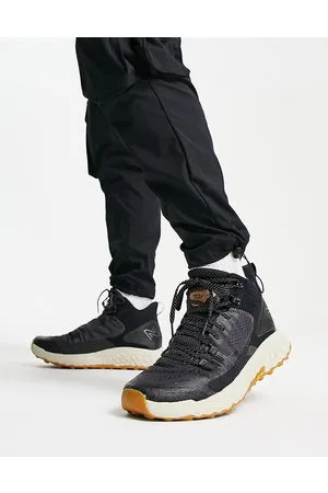 New Balance Hierro Mid Trail - Sneakers da corsa nere