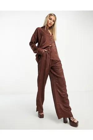 Heartbreak Pantaloni con fondo ampio in raso marrone cioccolato in coordinato