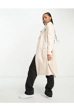 Miss Selfridge Trench color pietra con tasche cargo