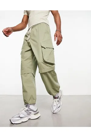 Bershka Pantaloni parachute con tasche cargo kaki