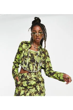 COLLUSION Giacca corta in twill mimetico a fiori in coordinato