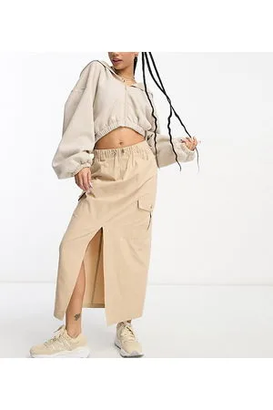 Miss Selfridge Petite - Gonna lunga color cuoio con tasca cargo