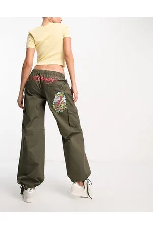 ED HARDY Pantaloni cargo a vita bassa con draghi con ricamati color oliva
