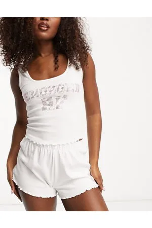 ASOS Pigiama da sposa con pantaloncini e canotta bianchi con scritta "Engaged"