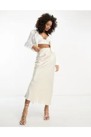 Extro & Vert Blazer corto da sposa con finiture in perle in coordinato