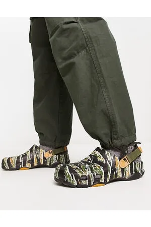 Crocs Zoccoli classici per tutti i terreni con motivo mimetico