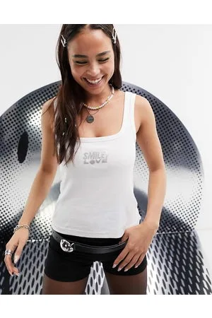 ASOS Collaborazione con Smiley - Canotta bianca a coste con scollo quadrato e scritta laminata su licenza