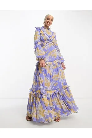 ASOS Vestito lungo lilla a fiori decorato con finiture in pizzo e maniche a campana