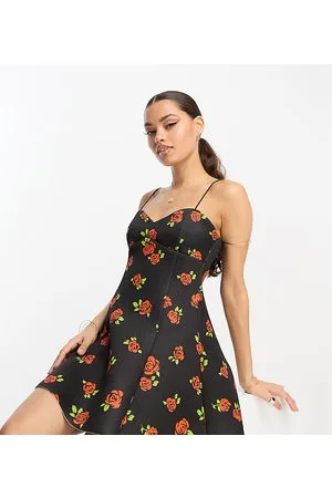 River Island Vestito corto skater con rose